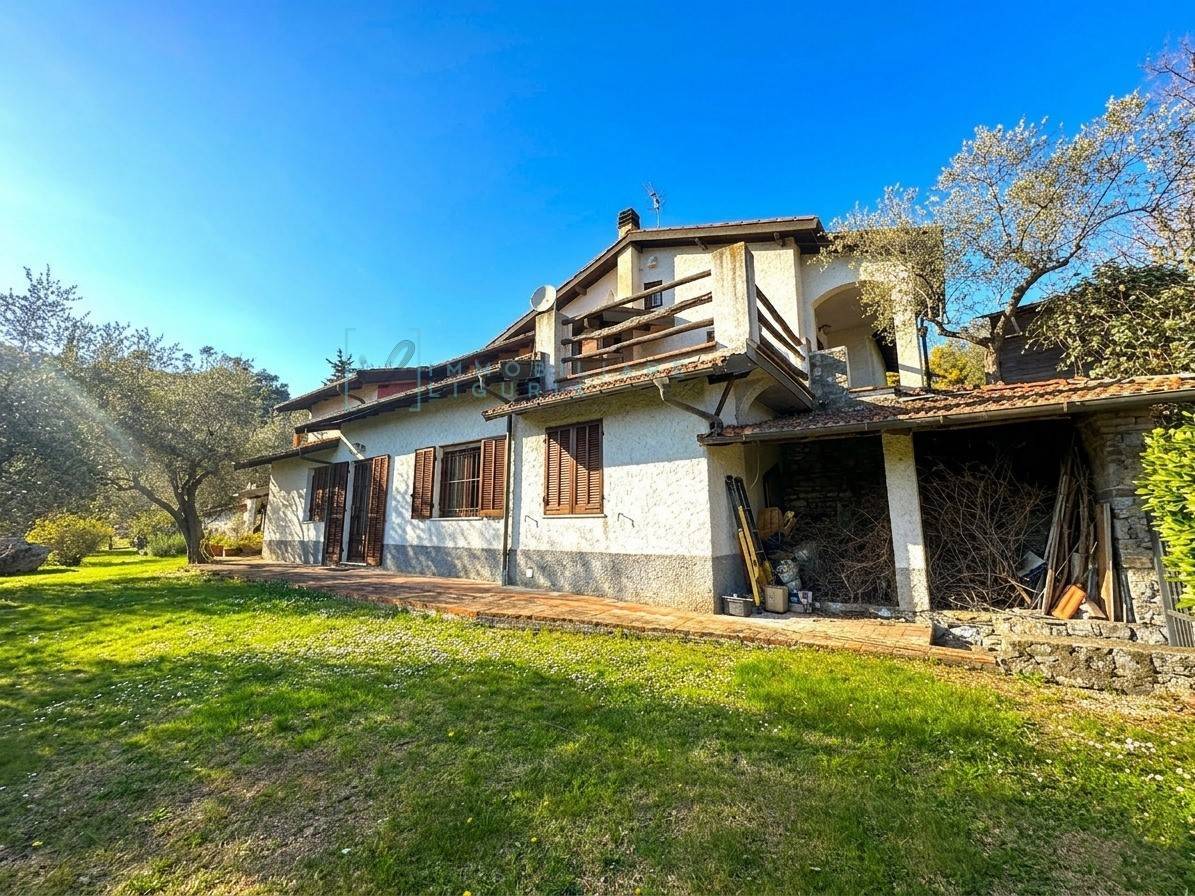 Villa in vendita a Garlenda