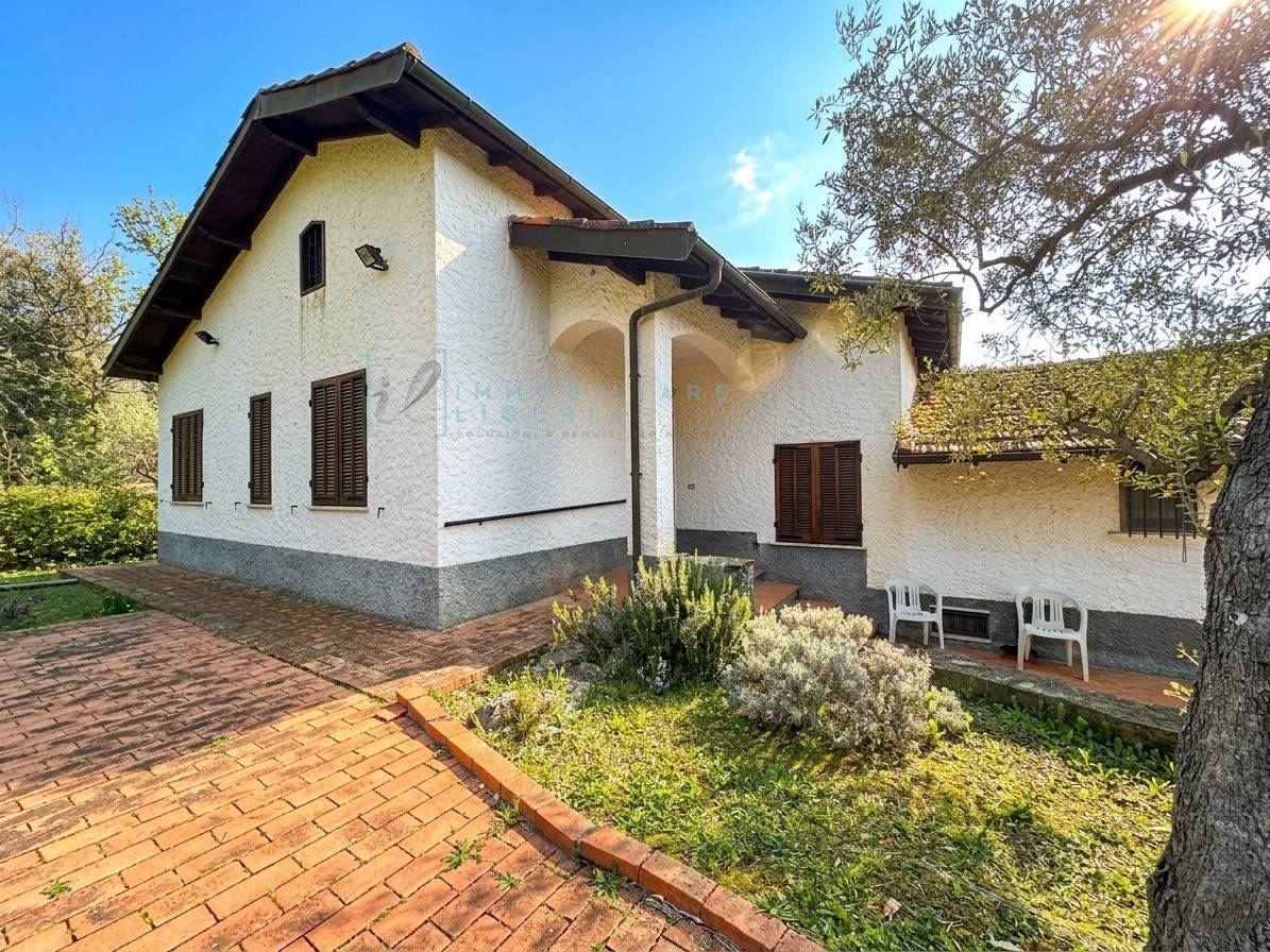 Villa in vendita a Garlenda