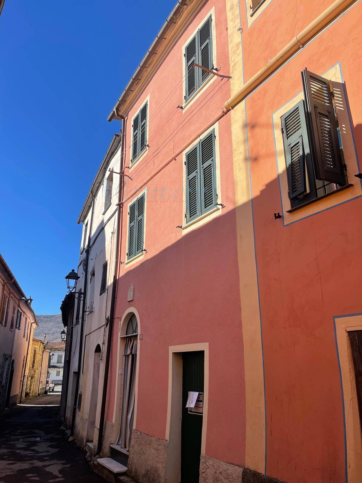 Rustico in vendita a Lucinasco