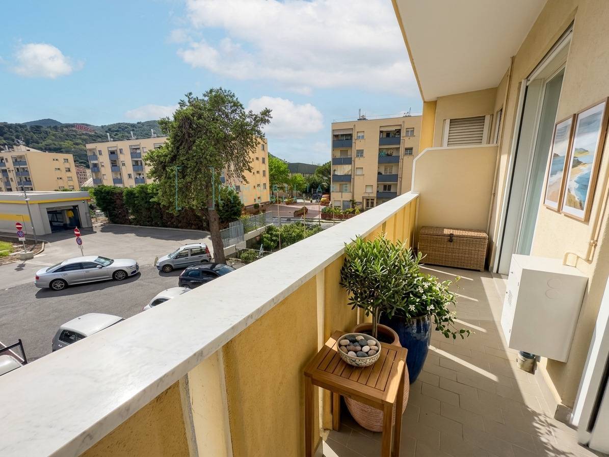 Appartamento in vendita a Albenga, Centro