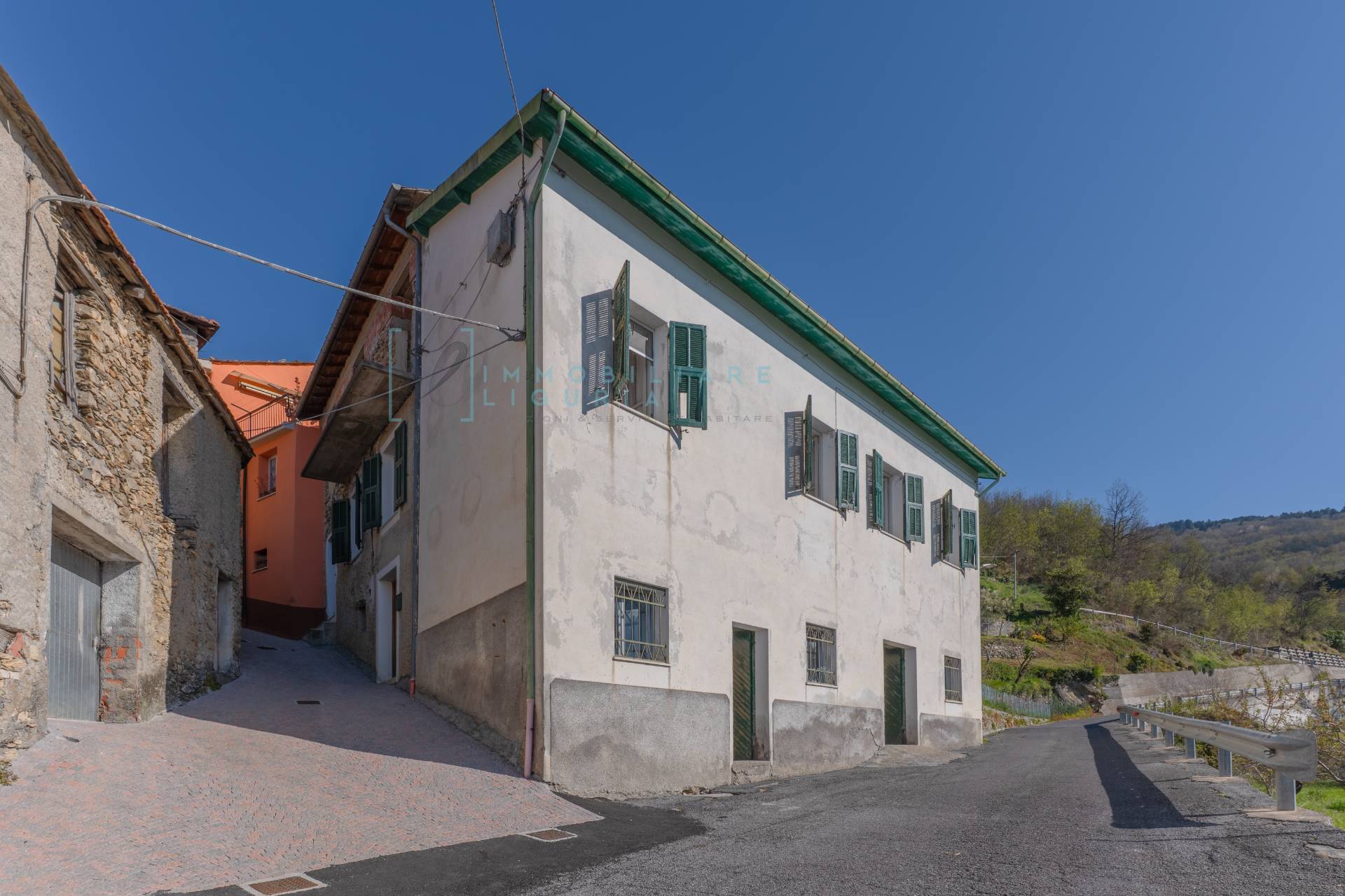 Casa singola in vendita a Aquila d'Arroscia, Mugno
