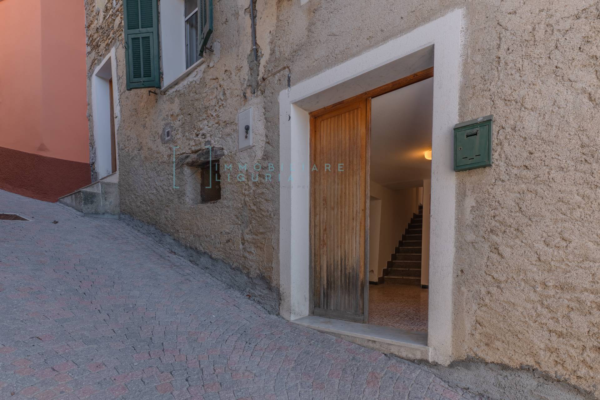 Casa singola in vendita a Aquila d'Arroscia, Mugno