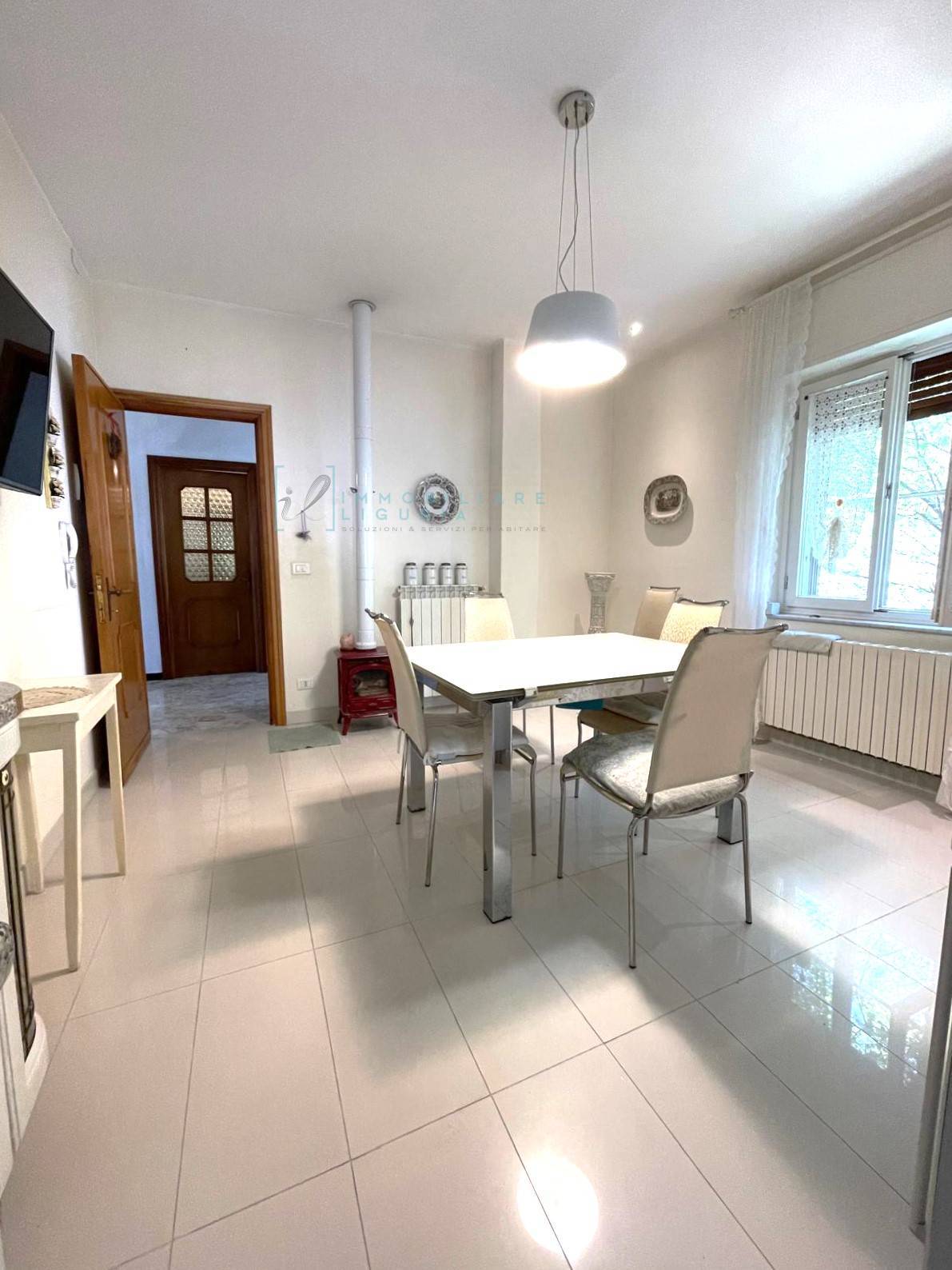 Casa singola in vendita a Pornassio, San Luigi