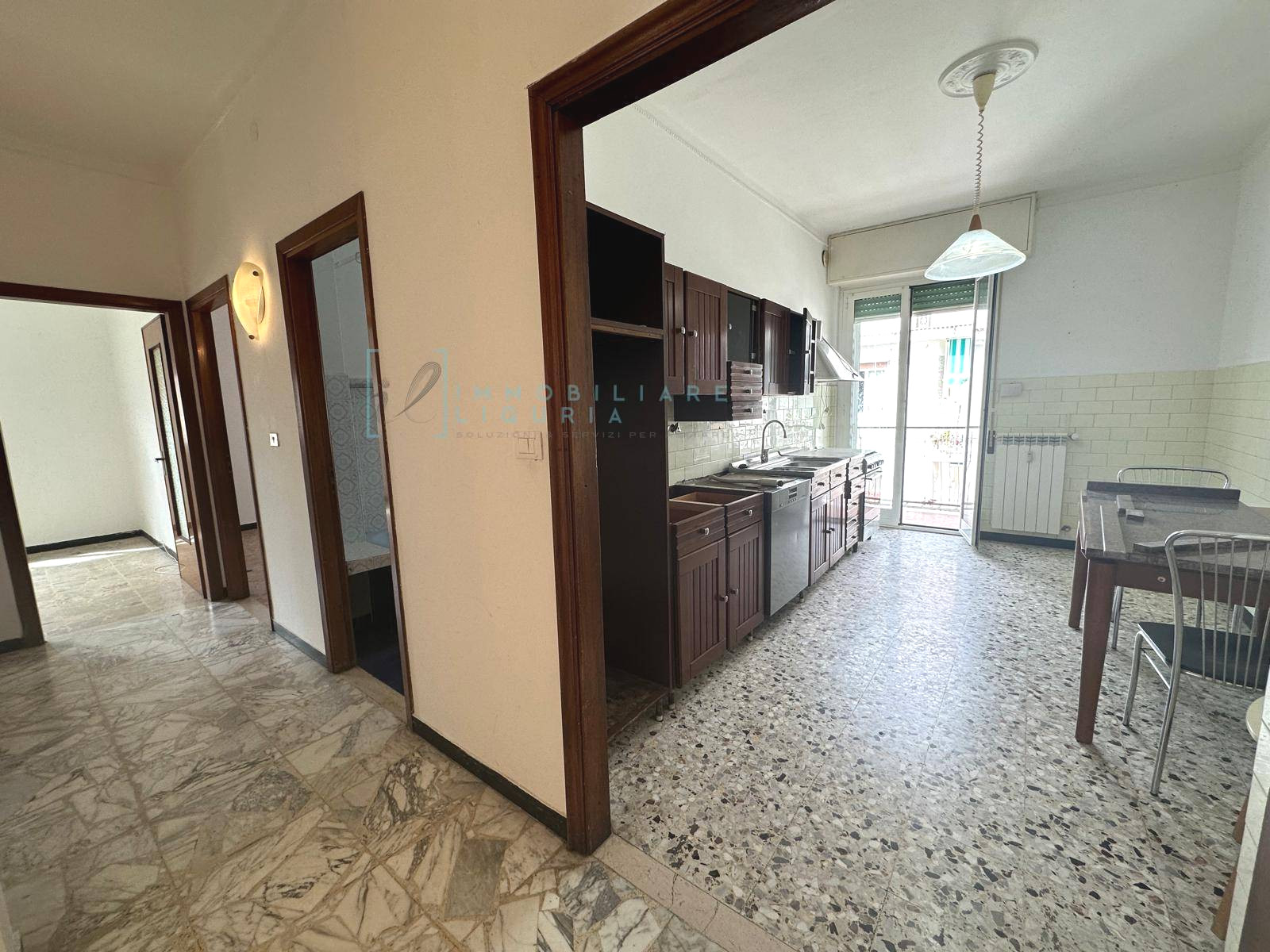 Appartamento in vendita a Albenga, Centro