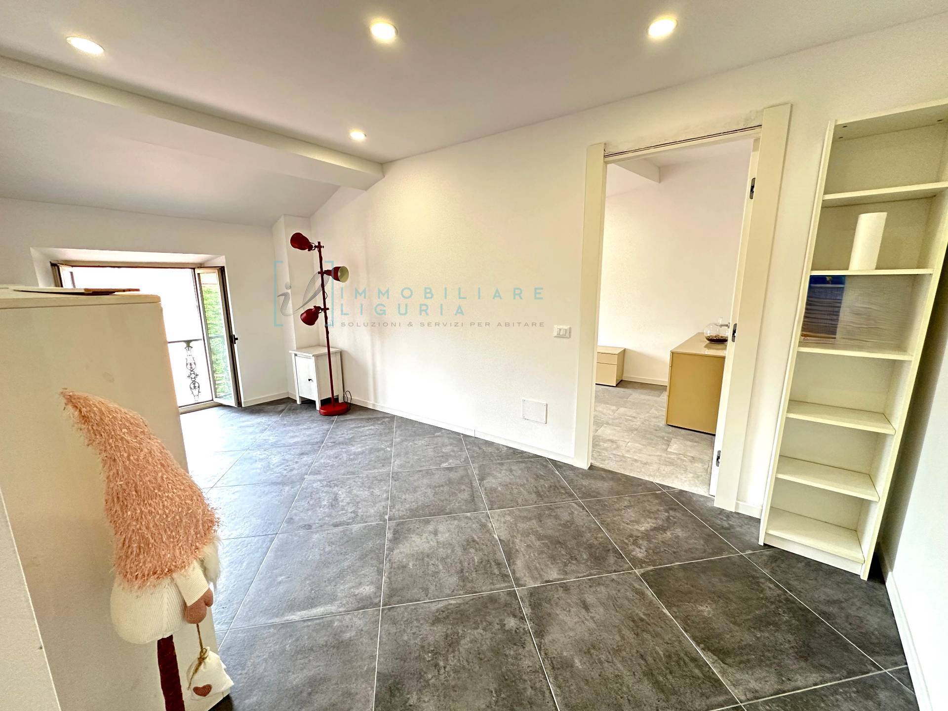 Appartamento in vendita a Albenga, Centro Storico