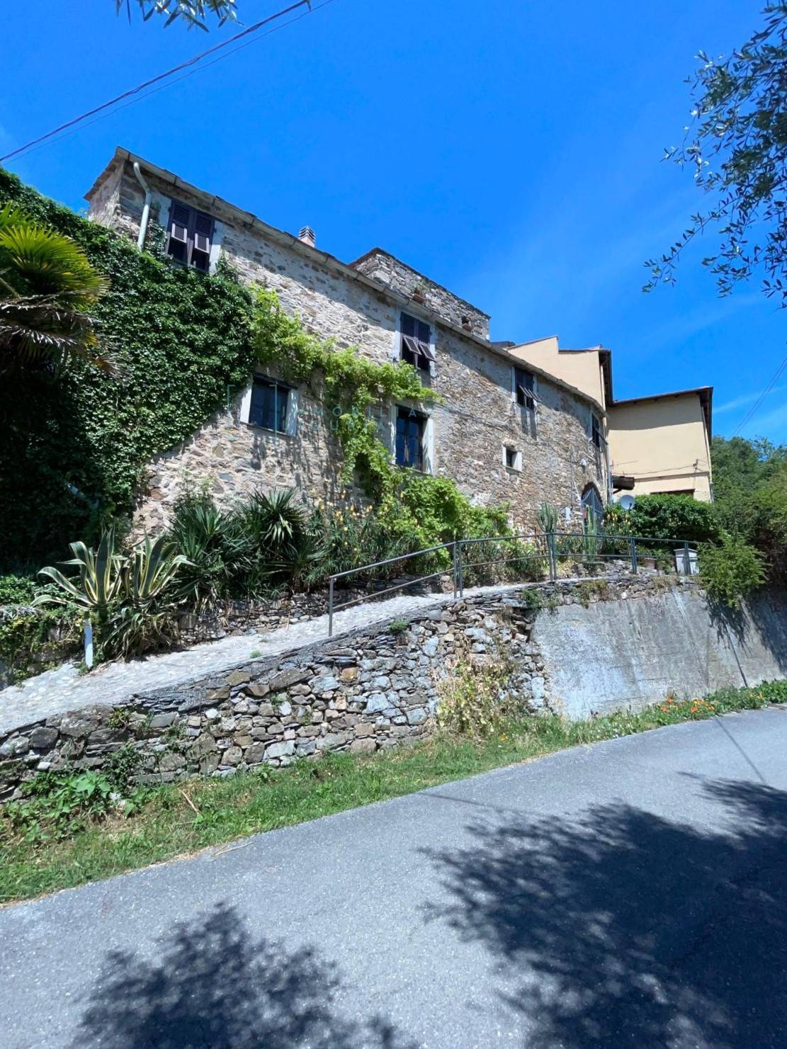 Rustico in vendita a Villanova d'Albenga, Ligo