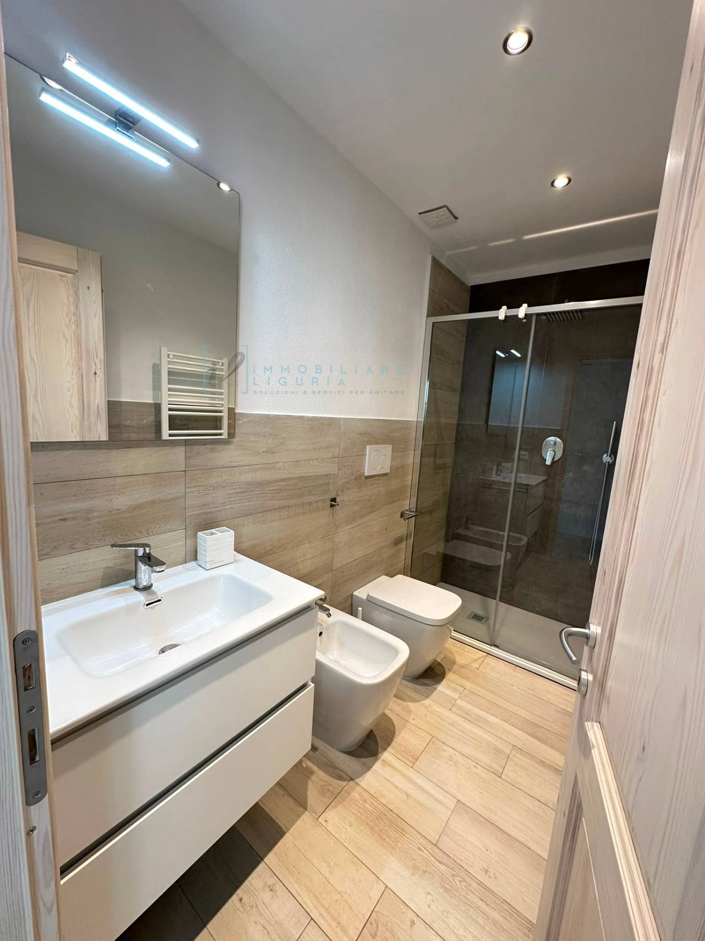 Appartamento in vendita a Castelbianco, Vesallo