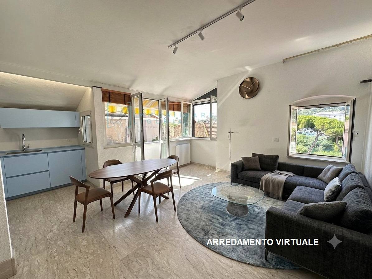 Appartamento in vendita a Albenga, Centro Storico
