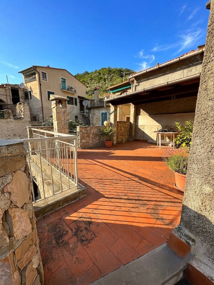 Rustico in vendita a Erli, Costa