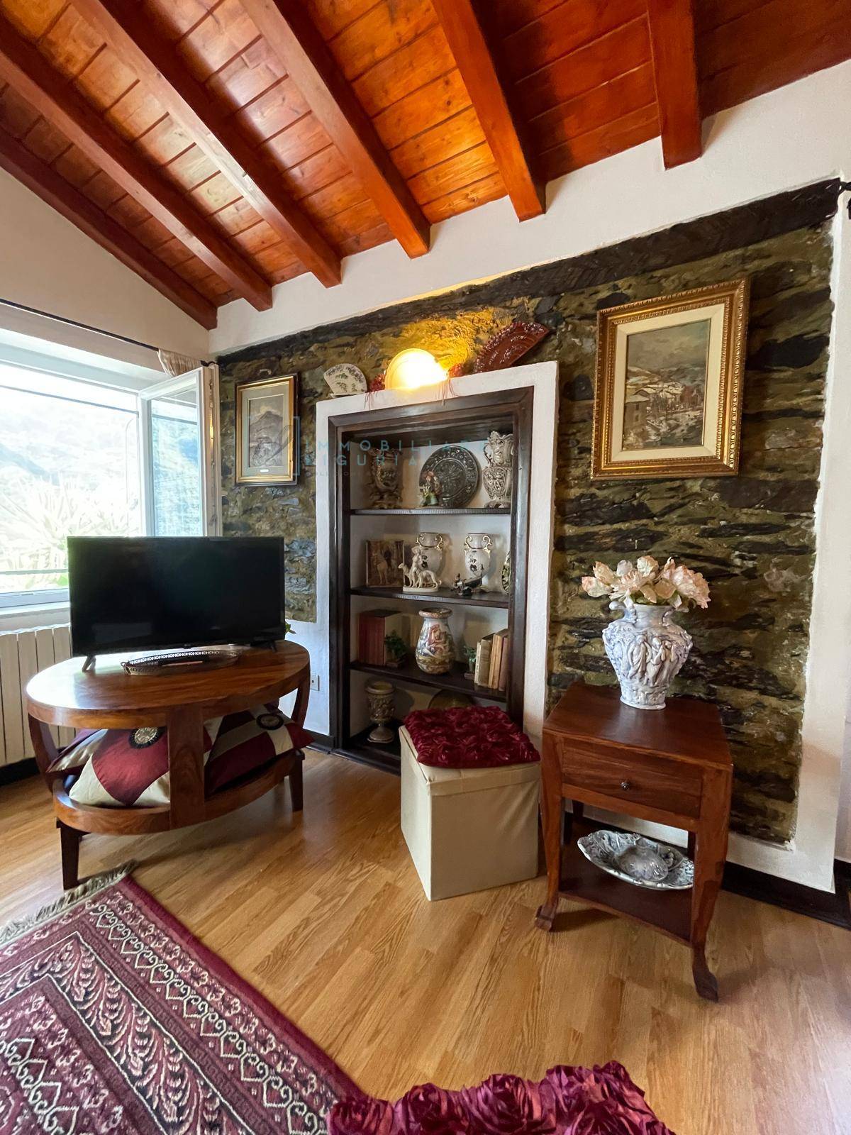 Casa singola in vendita a Rezzo
