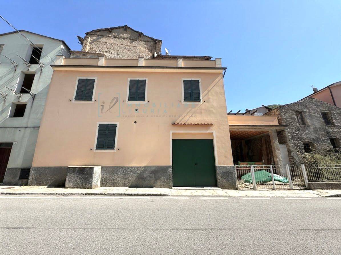Appartamento in vendita a Pieve di Teco