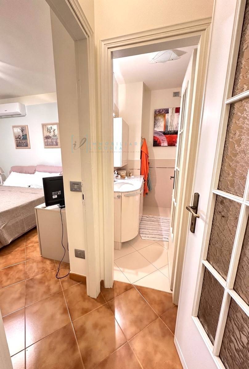 Appartamento in vendita a Albenga, Centro