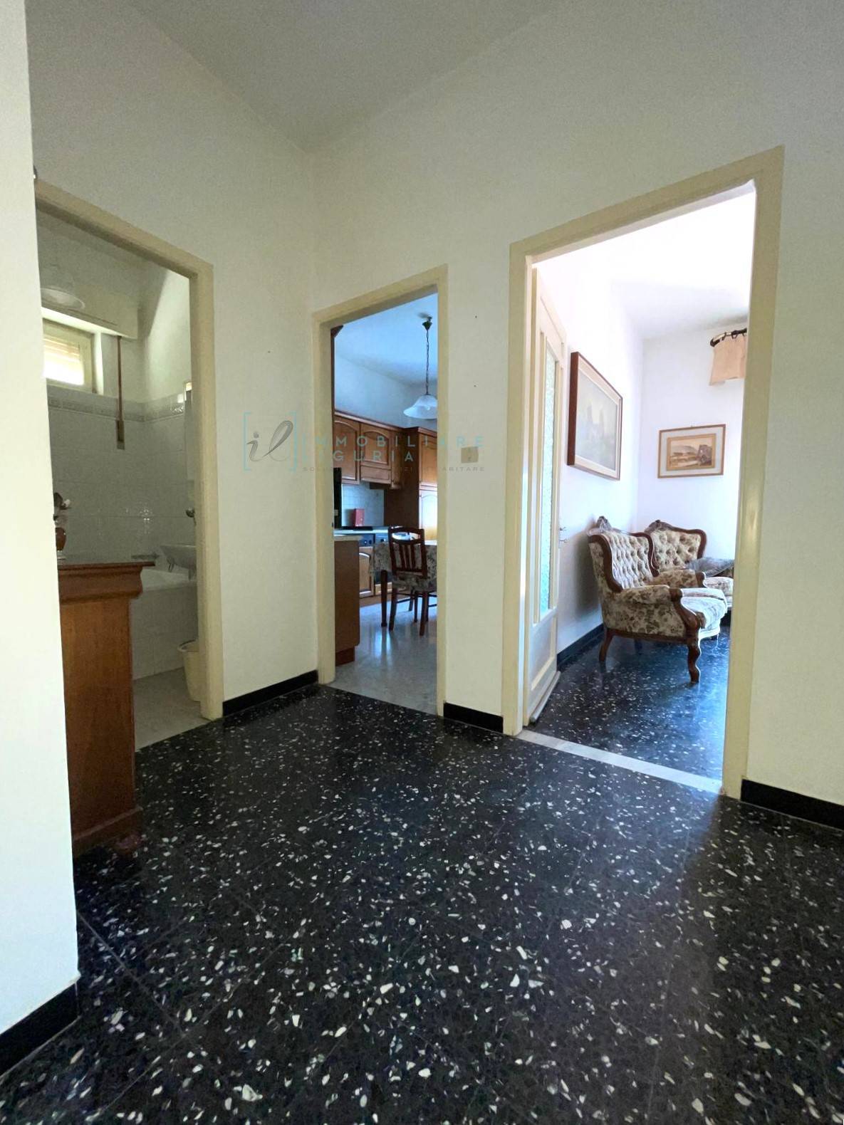 Rustico in vendita a Pieve di Teco, Trovasta