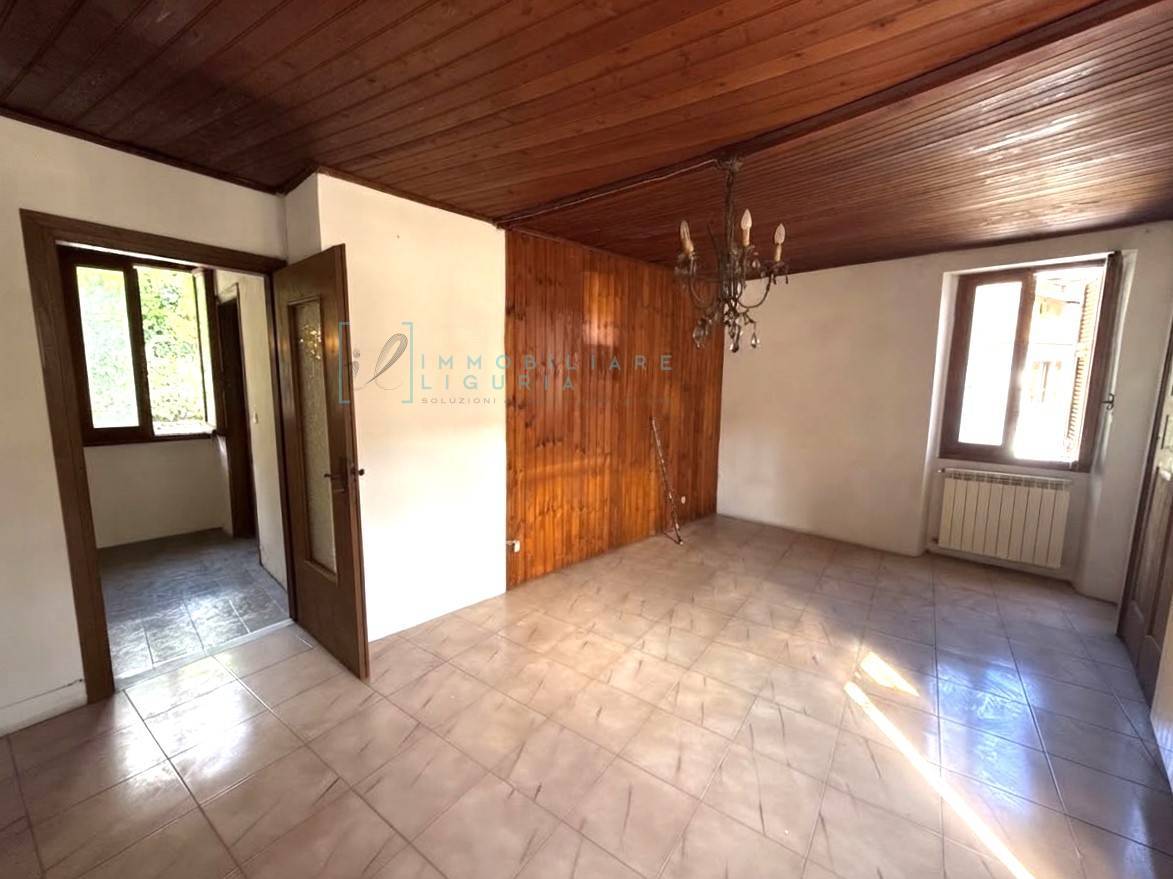 Casa singola in vendita a Rezzo