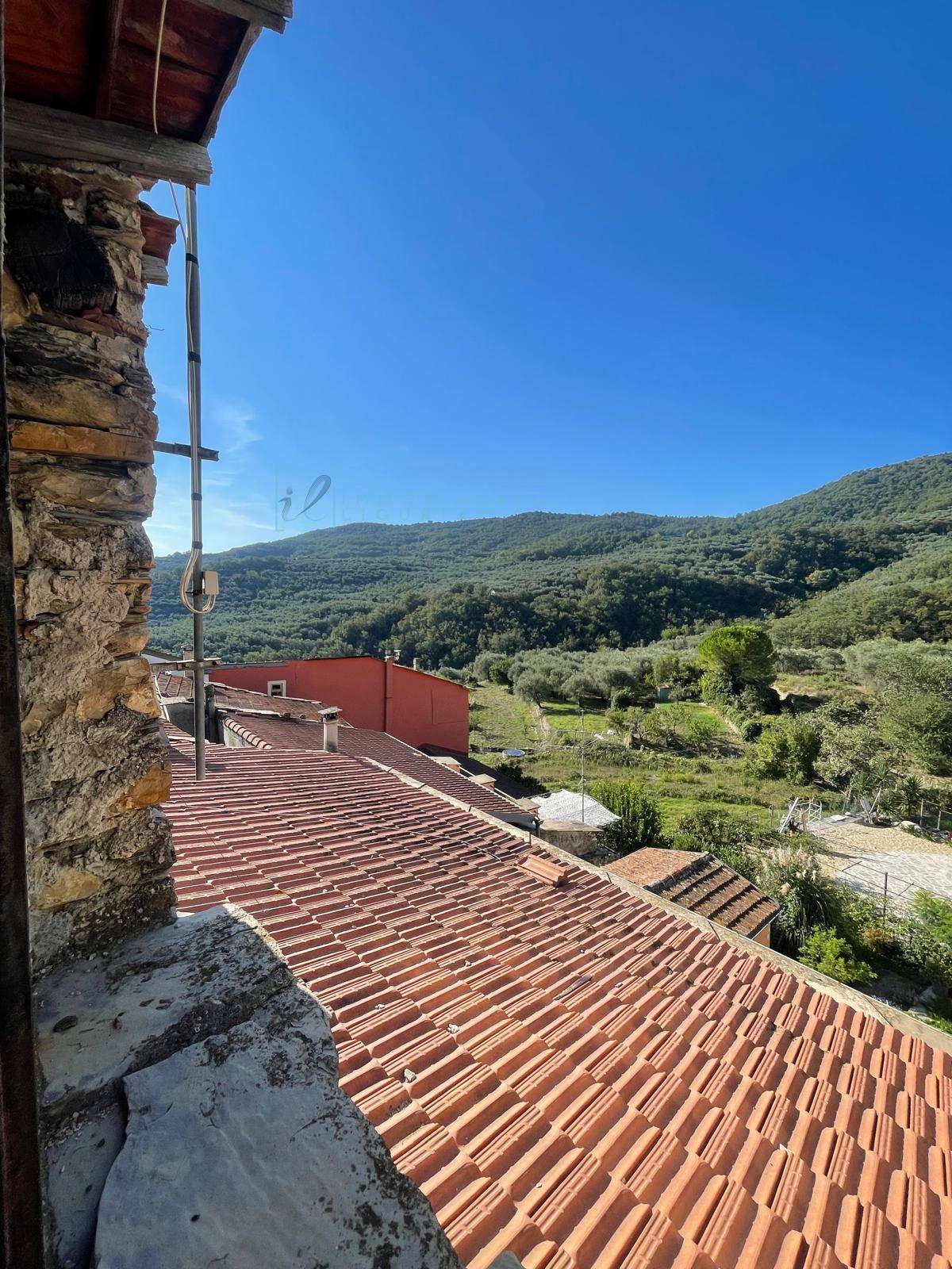 Porzione di Casa in vendita a Pontedassio, Villa Viani