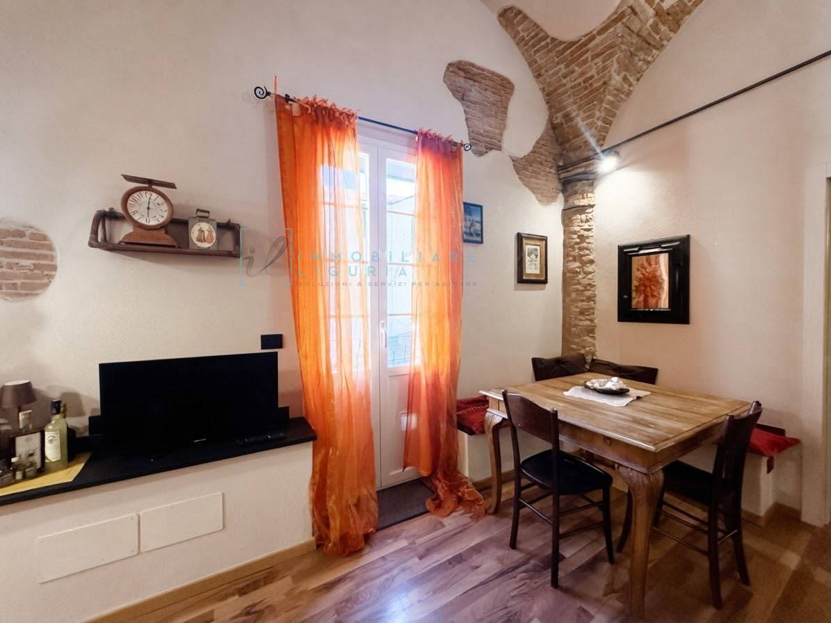 Appartamento in affitto a Albenga, Centro Storico