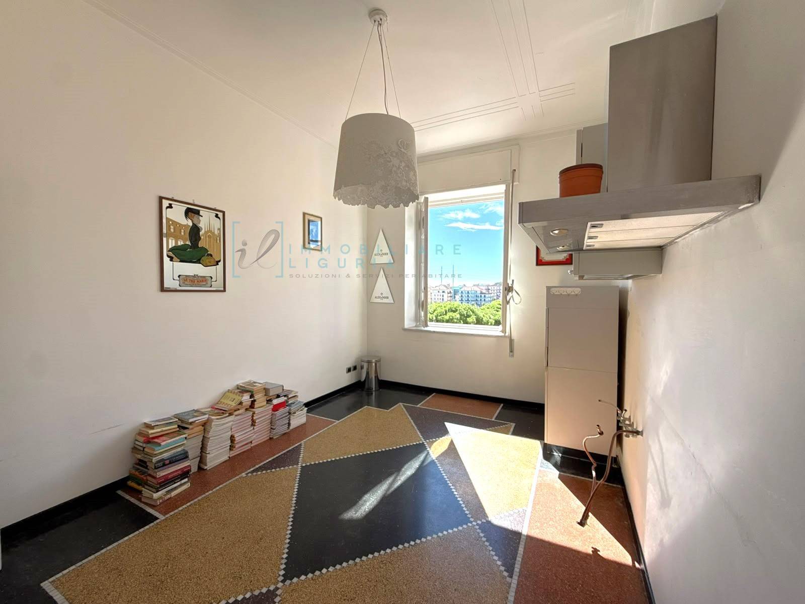 Appartamento in vendita a Albenga, Centro