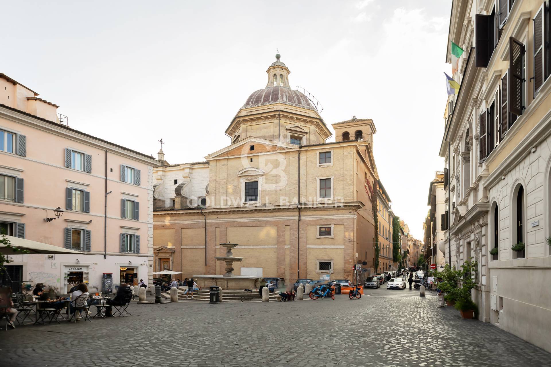 Negozio in vendita a Roma, Rione Monti