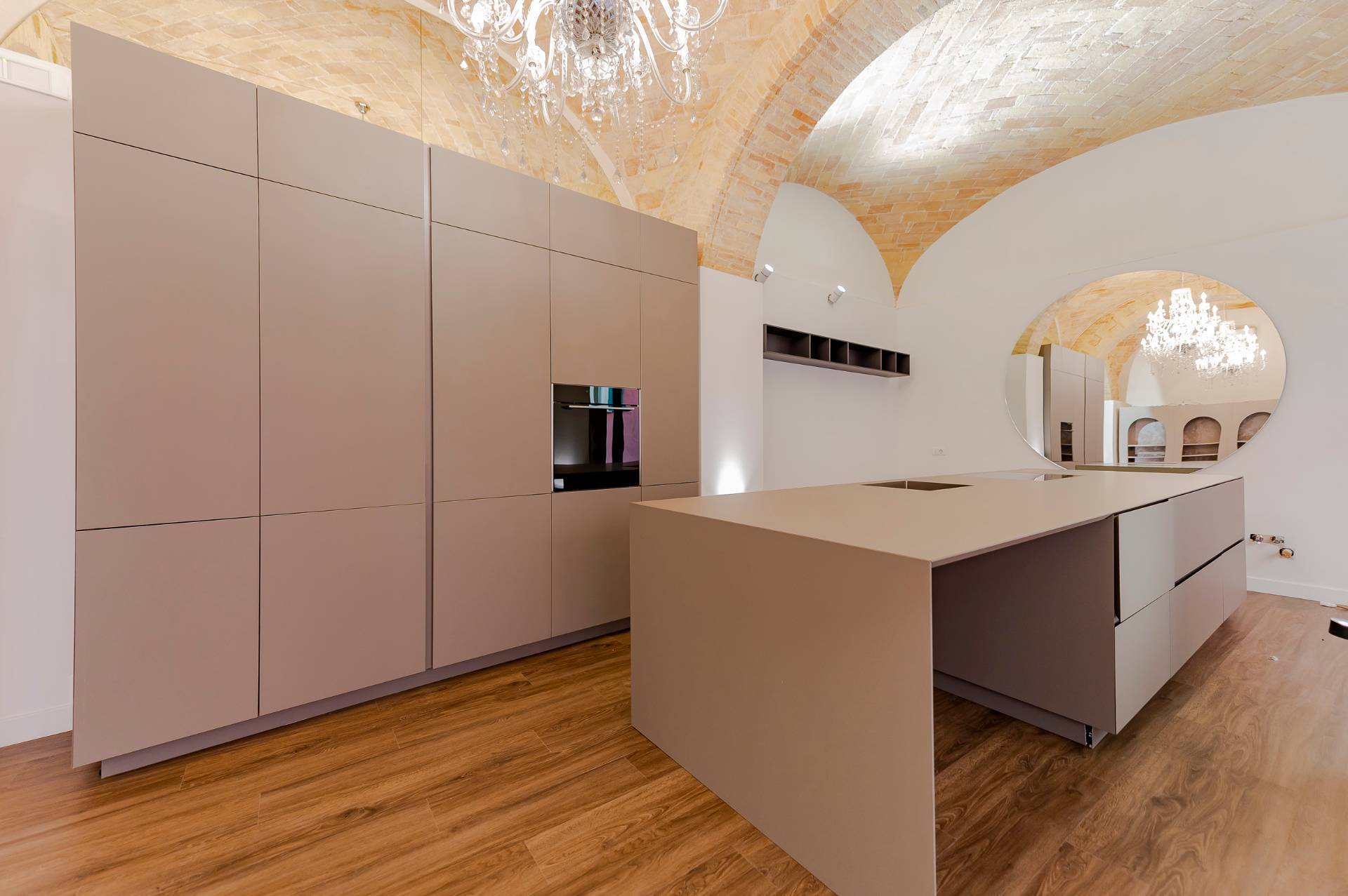 Locale commerciale in vendita a Chieti