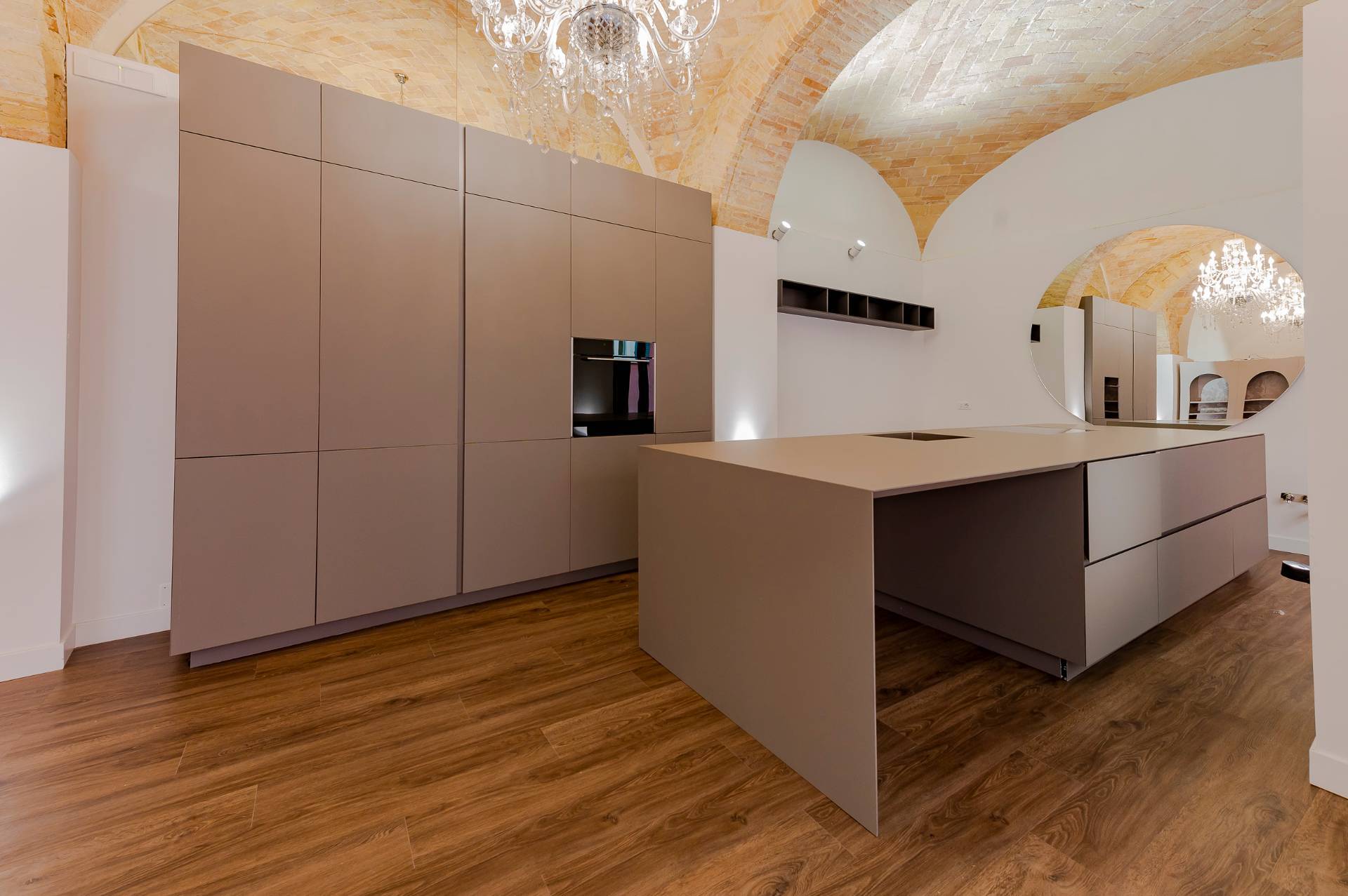 Locale commerciale in vendita a Chieti