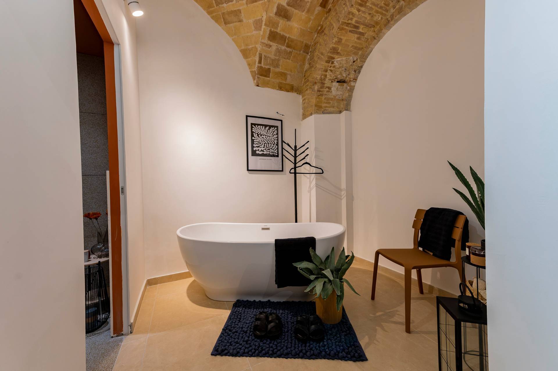 Locale commerciale in affitto a Chieti, Centro storico