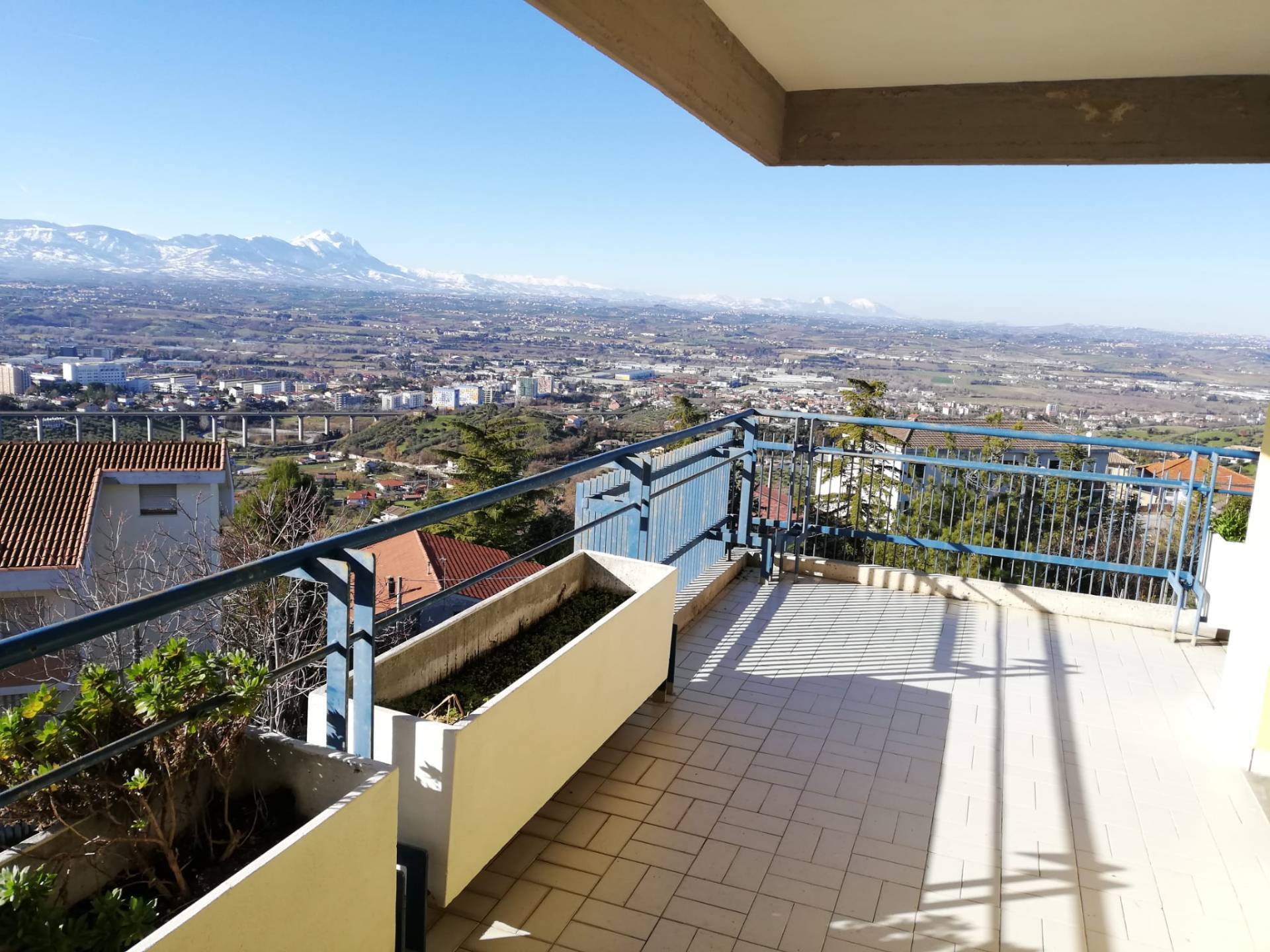 Appartamento in vendita a Chieti, Periferia