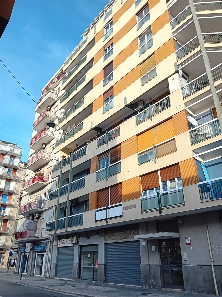 Appartamento in vendita in via colonnello de cristofolis 19, Bari