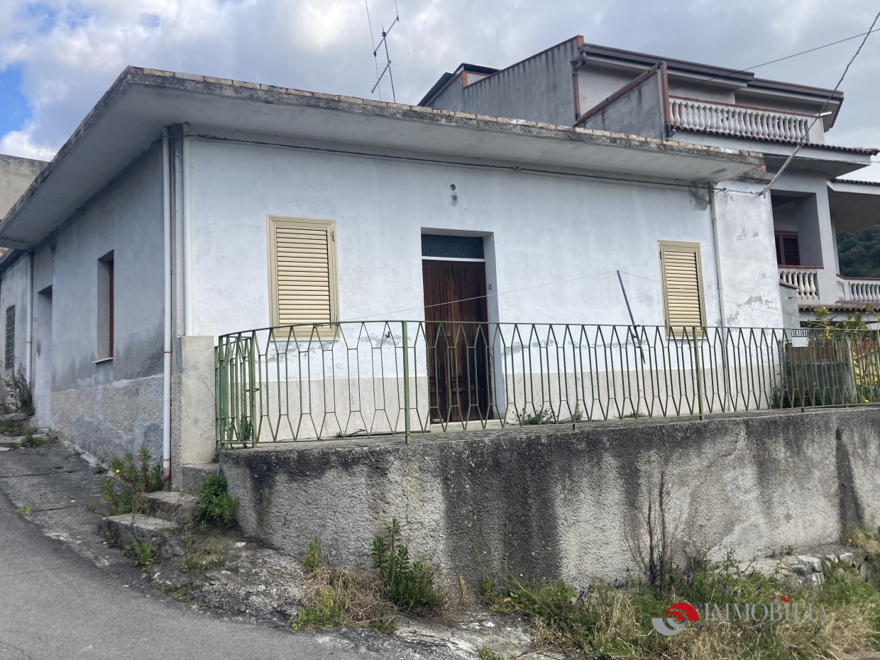 Casa indipendente in vendita a San Lorenzo