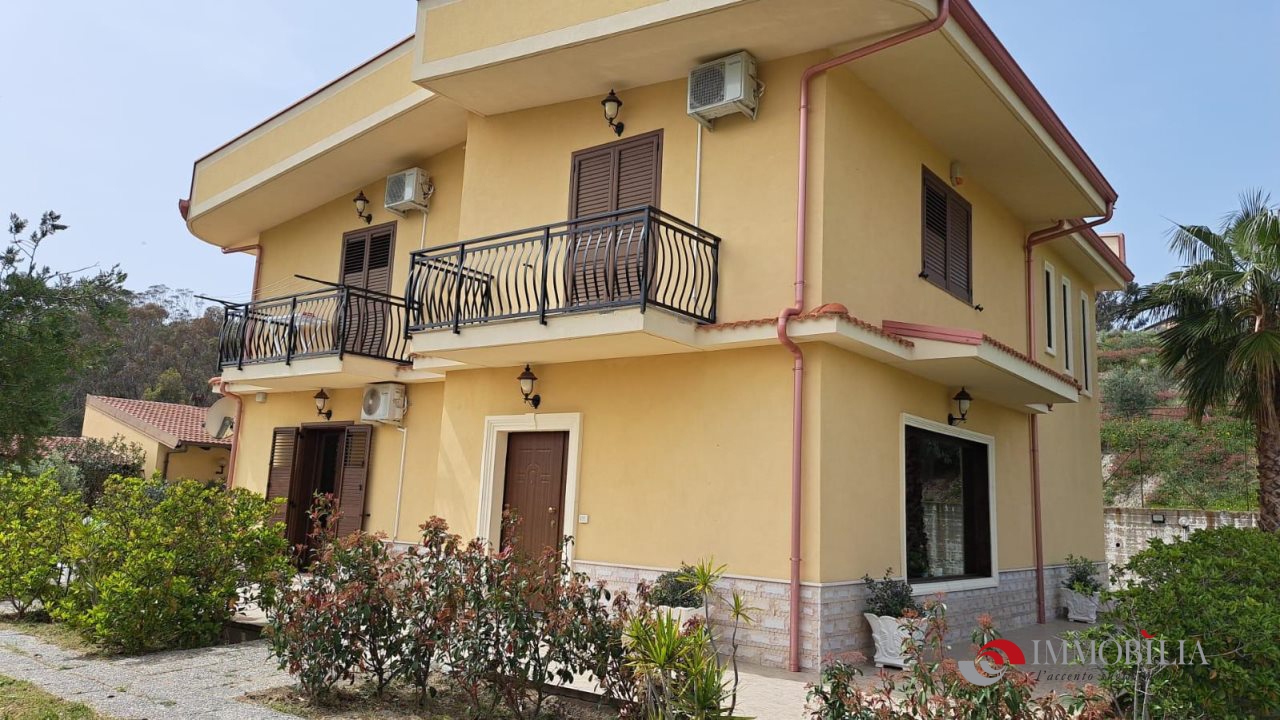 Villa in vendita a Bova Marina