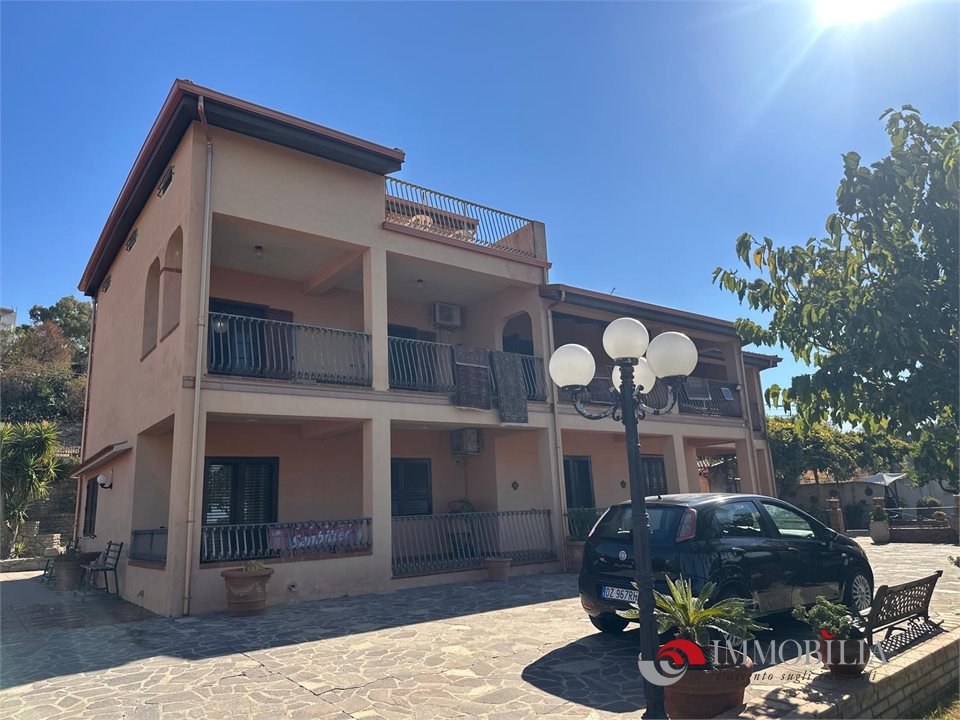 Villa in vendita a Montebello Ionico