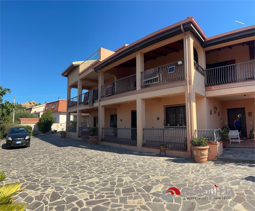 Villa in vendita a Montebello Ionico