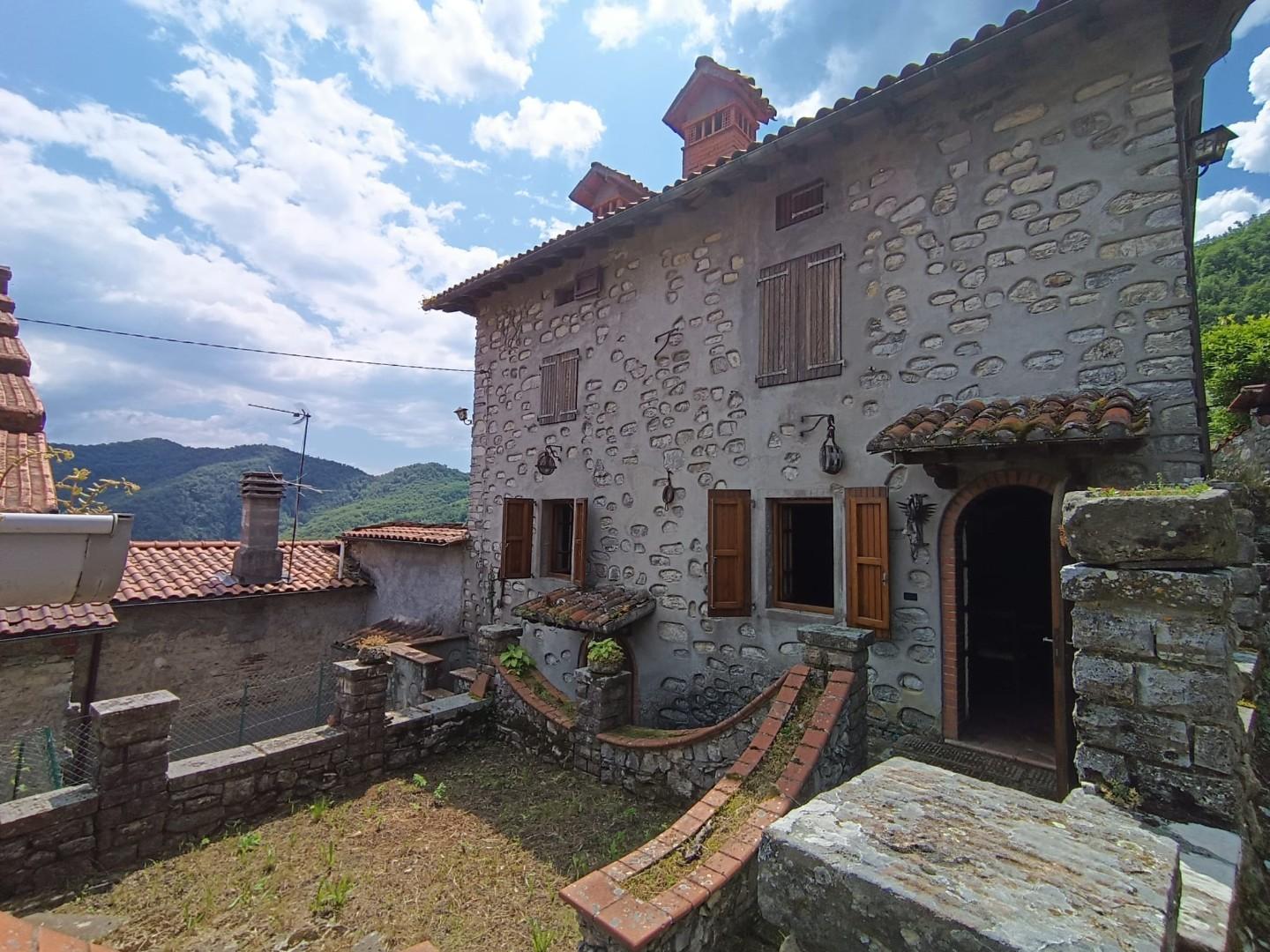 Casa indipendente in vendita, Borgo a Mozzano motrone