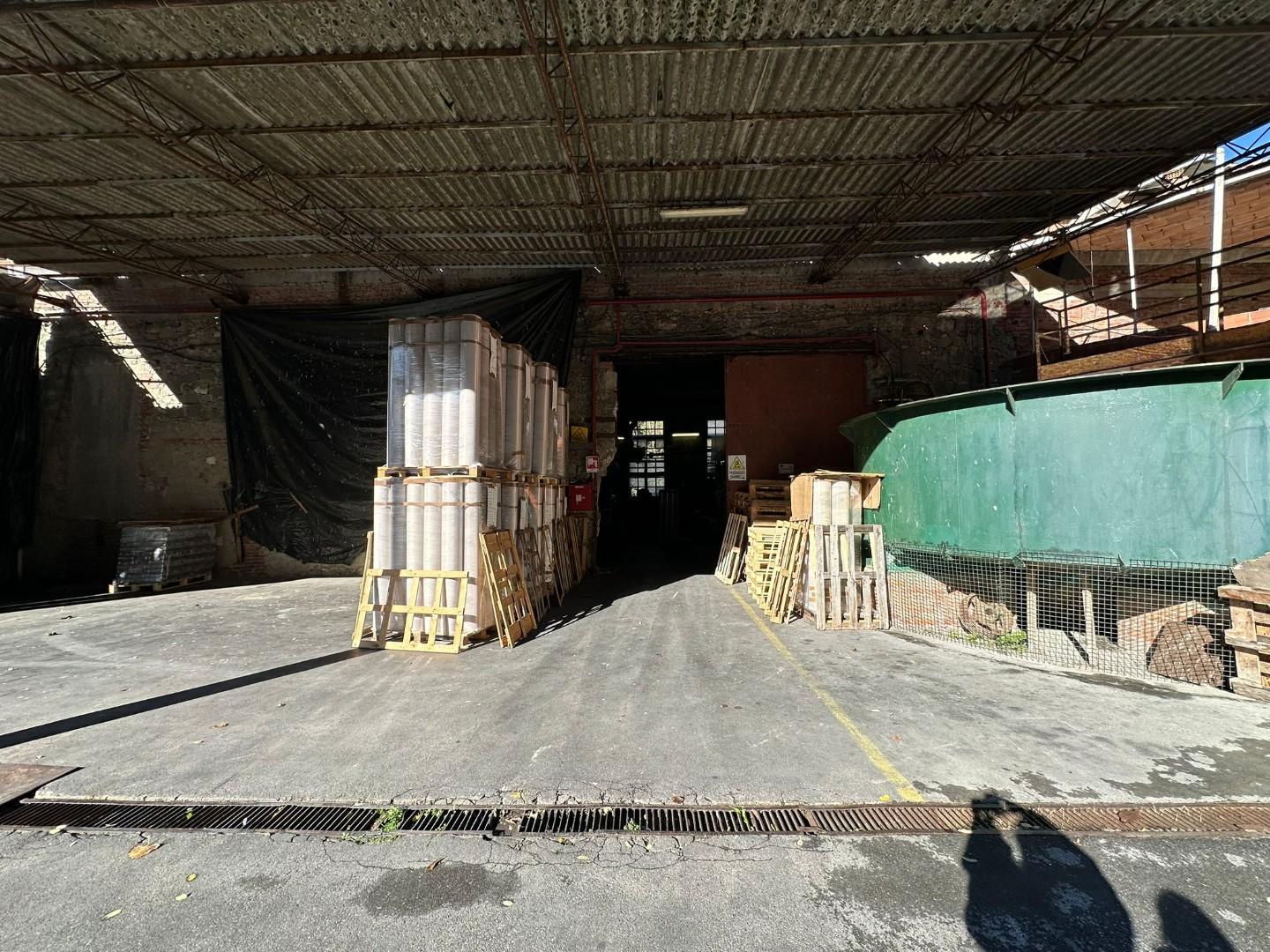 Capannone in vendita a Villa Basilica