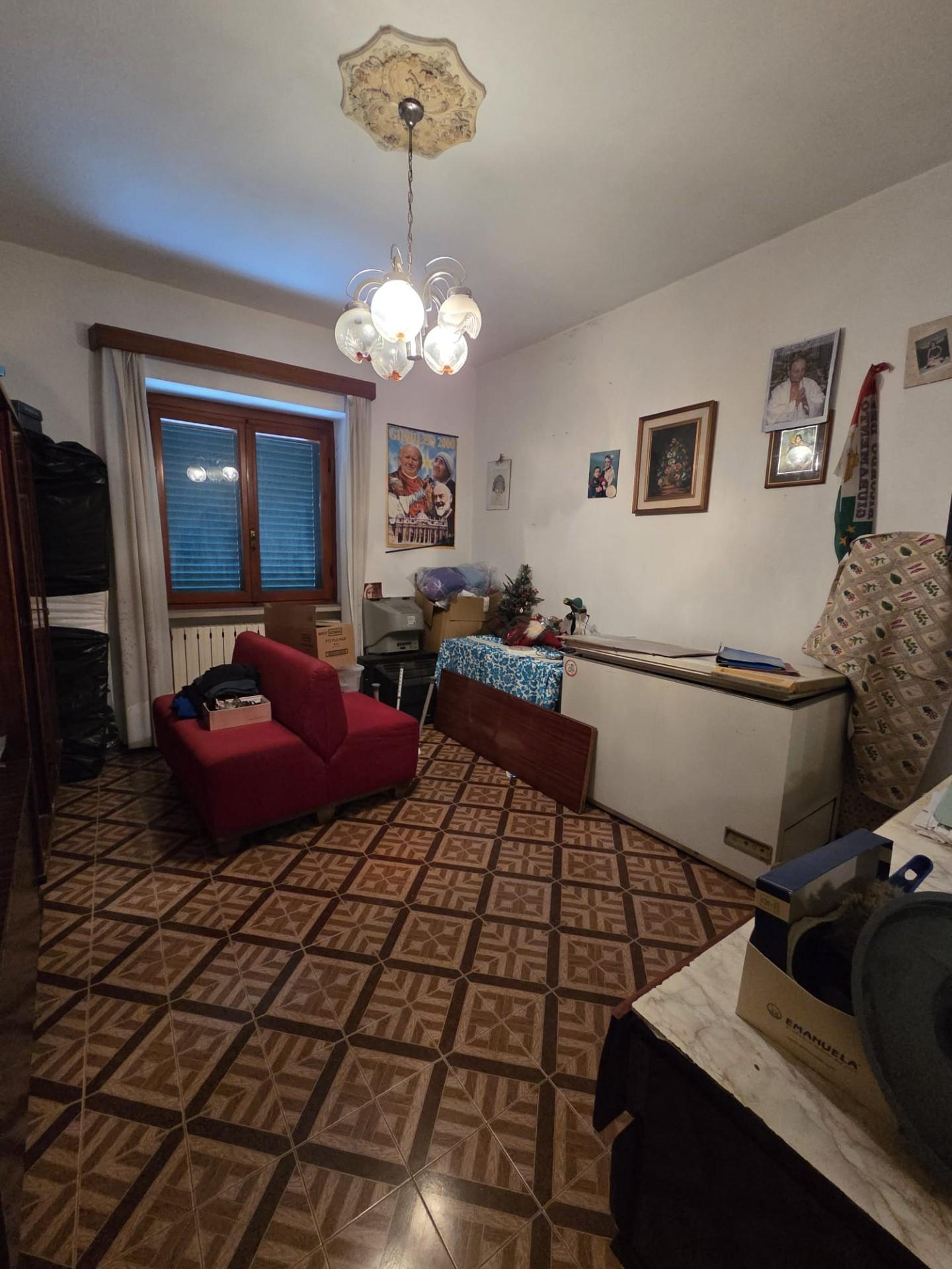 Casa indipendente con giardino, Pescia macchie di san piero