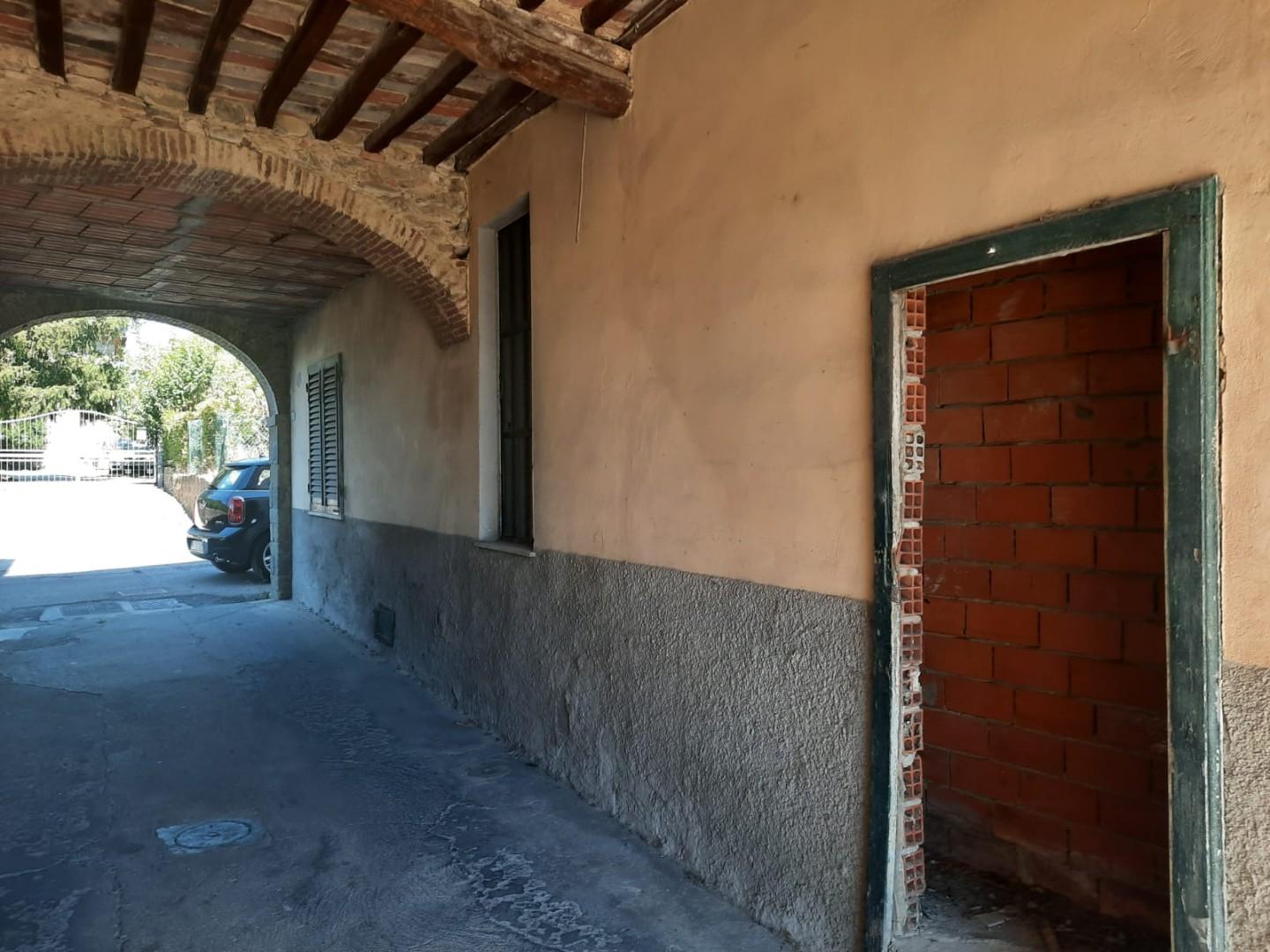 Casa indipendente nuova, Pescia veneri