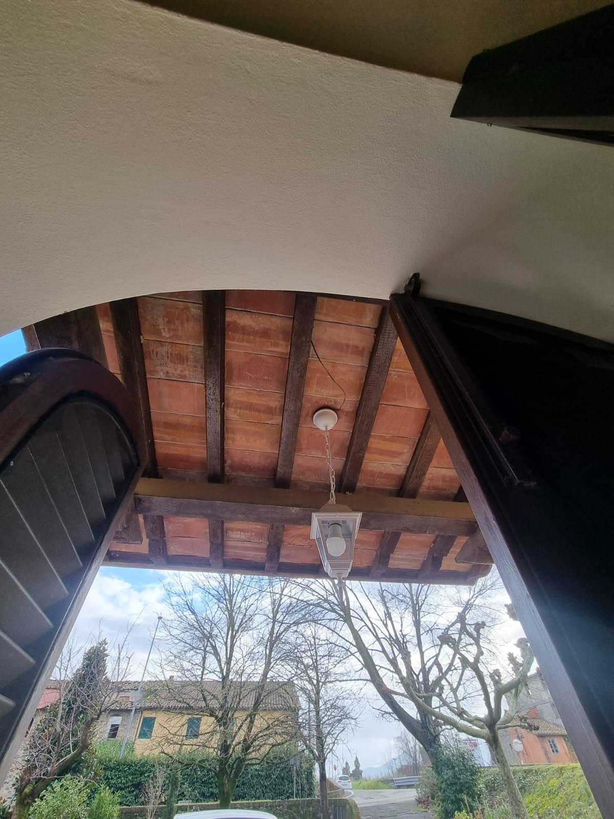 Casa indipendente con giardino, Porcari padule