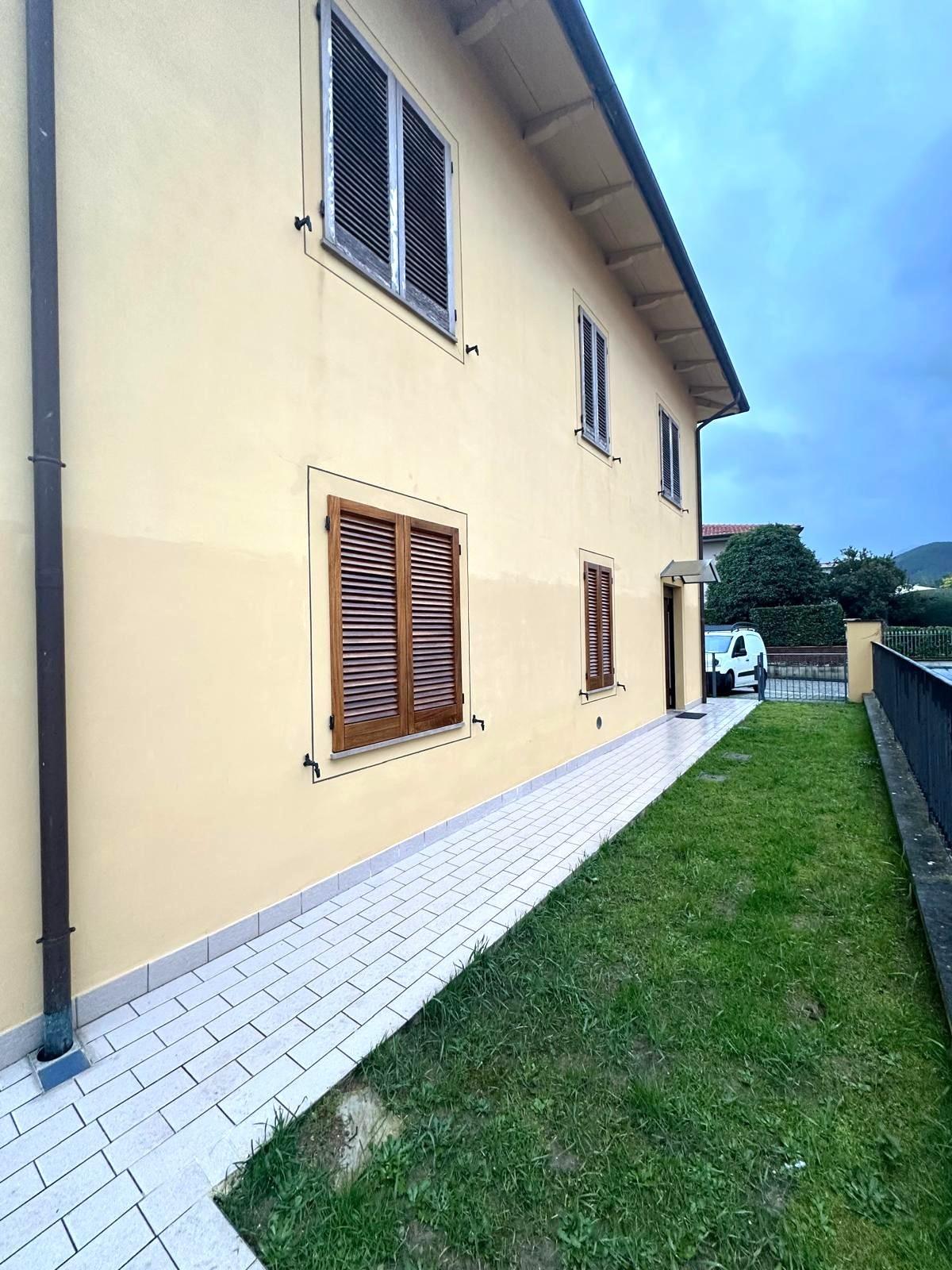 Trilocale con giardino, Capannori san leonardo in treponzio