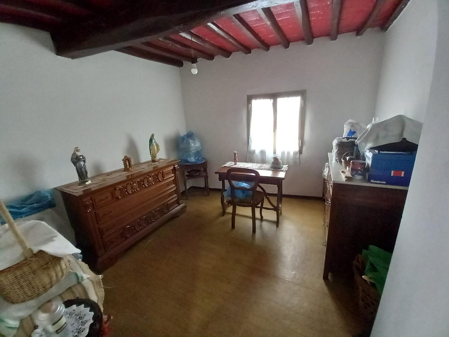 Casa indipendente con terrazzo, Capannori zone