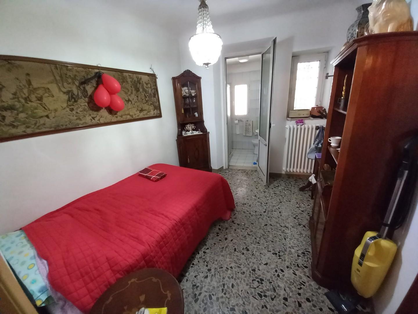 Casa indipendente con terrazzo, Capannori zone