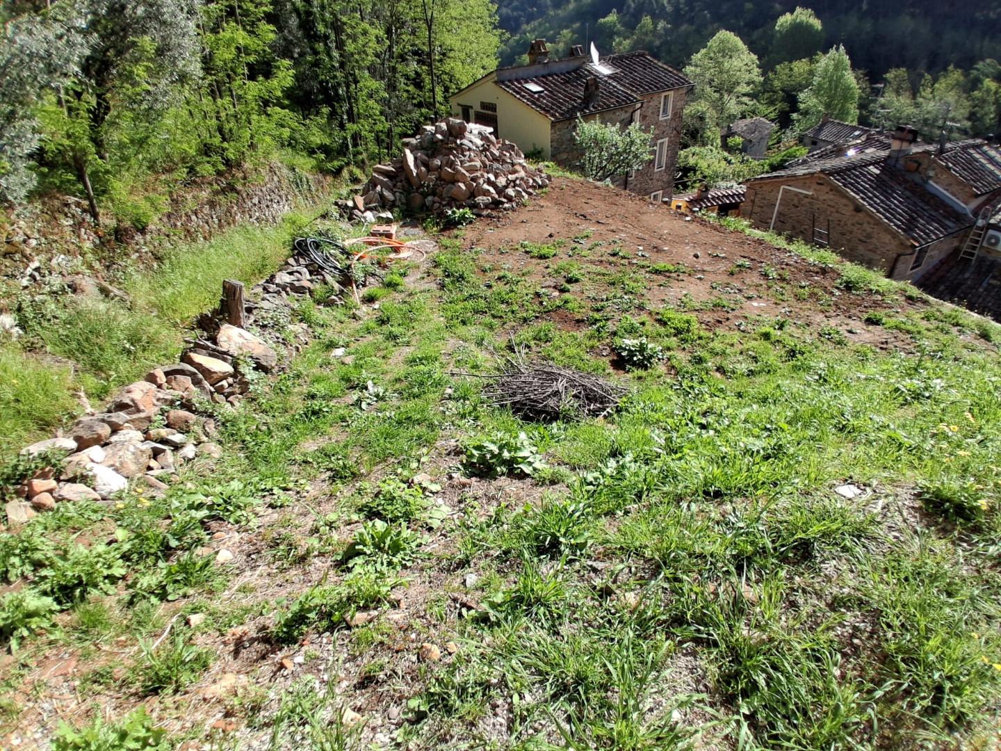 Rustico con giardino, Capannori sant'andrea di compito