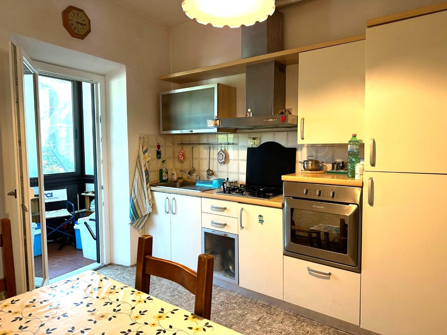 Casa indipendente con terrazzo, Capannori lunata