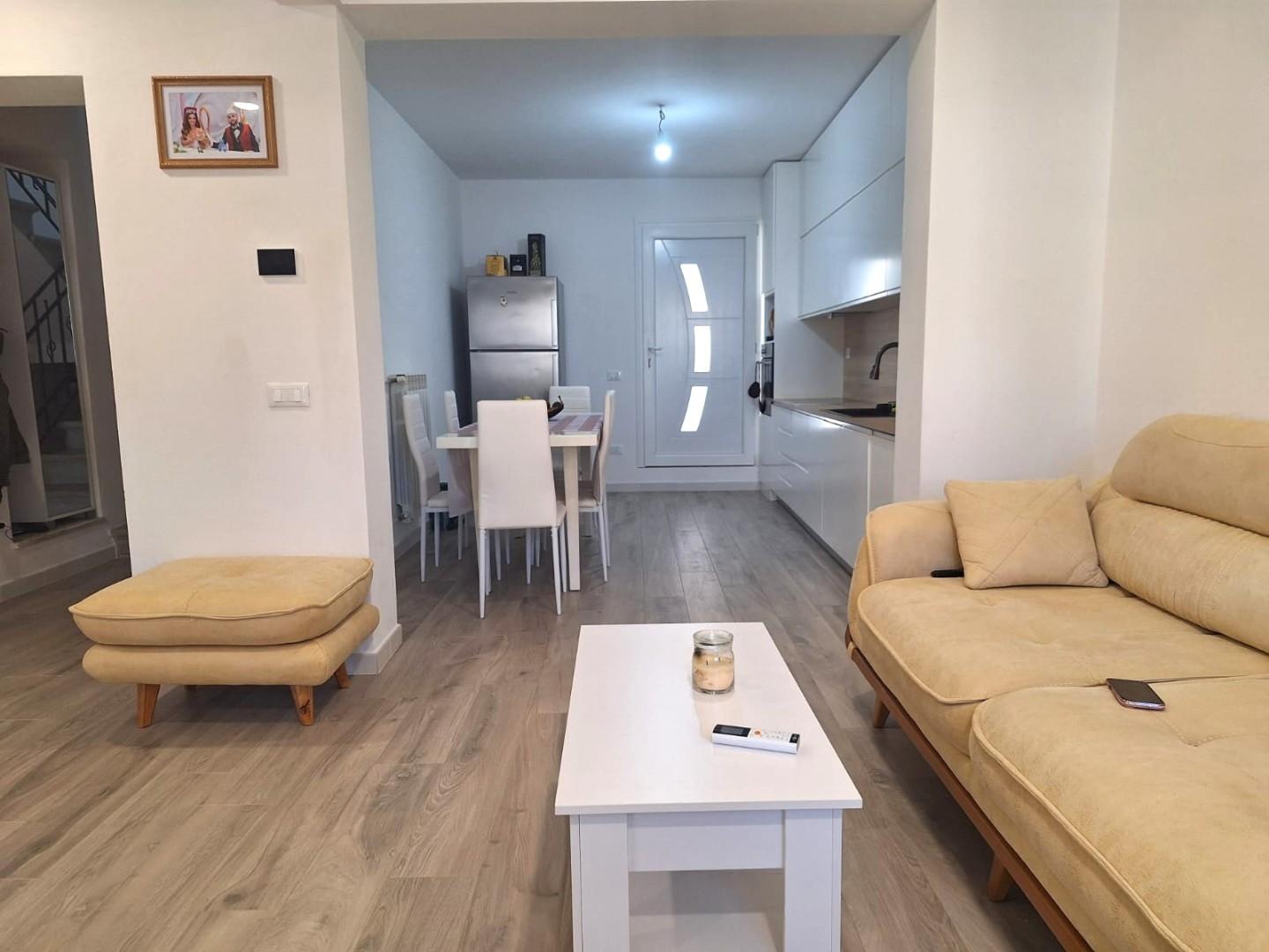 Casa indipendente con giardino a Porcari
