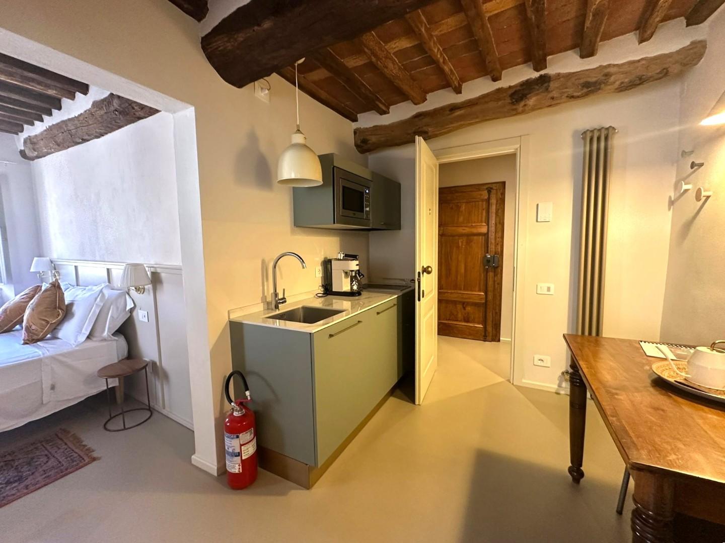 Quadrilocale in vendita, Lucca centro storico