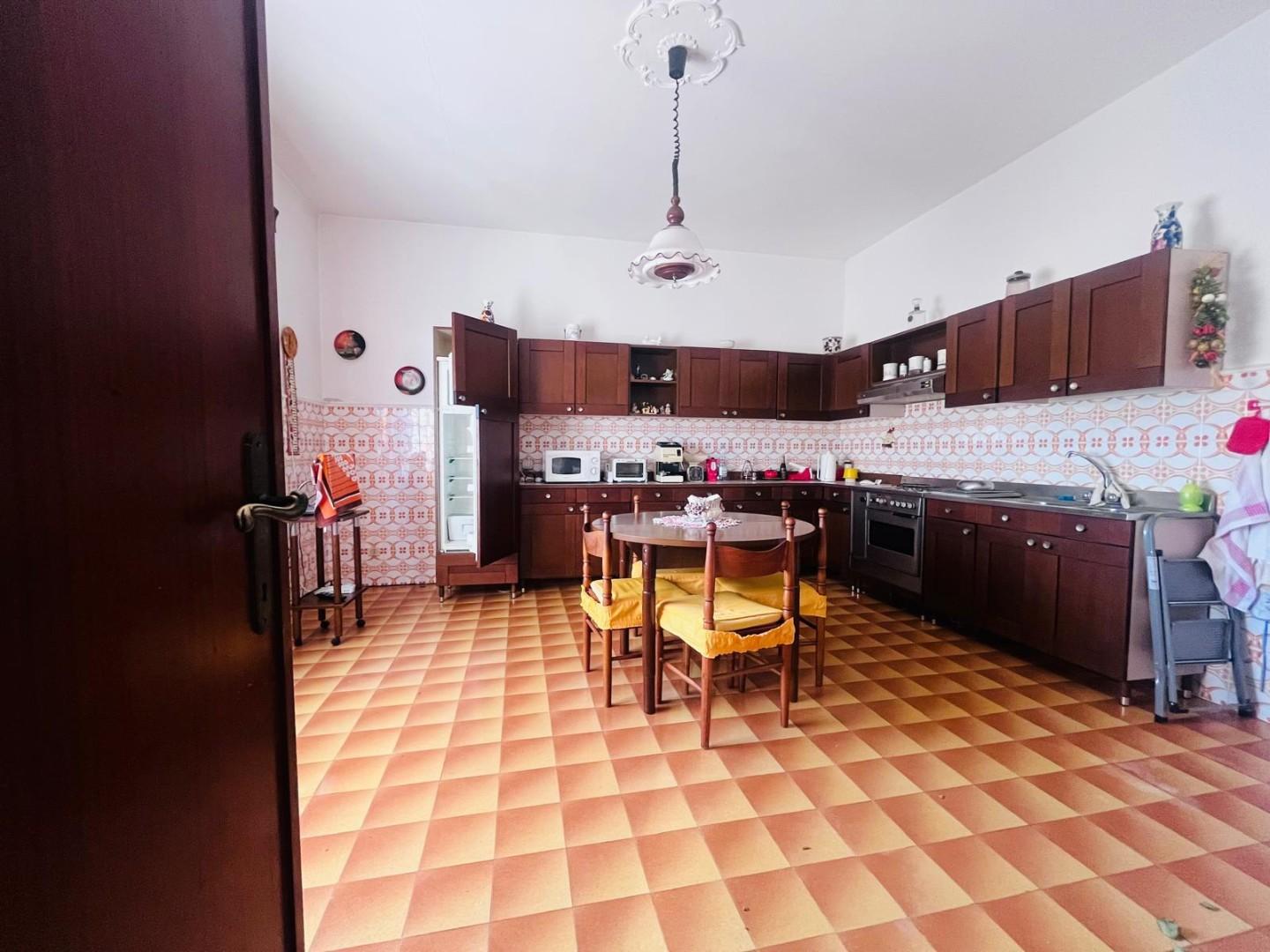 Casa indipendente con giardino, Castelfranco di Sotto villa campanile