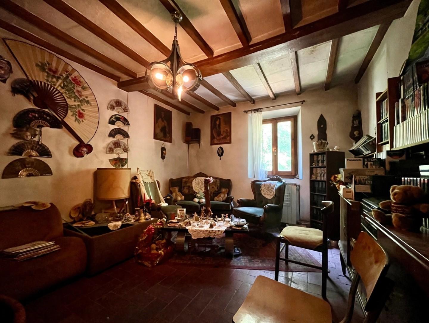 Casa indipendente in vendita, Pistoia le piastre