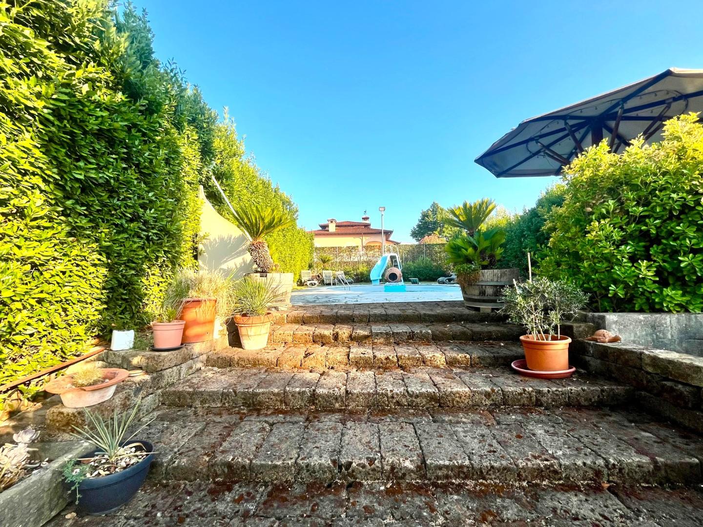 Casa indipendente con giardino, Larciano castelmartini