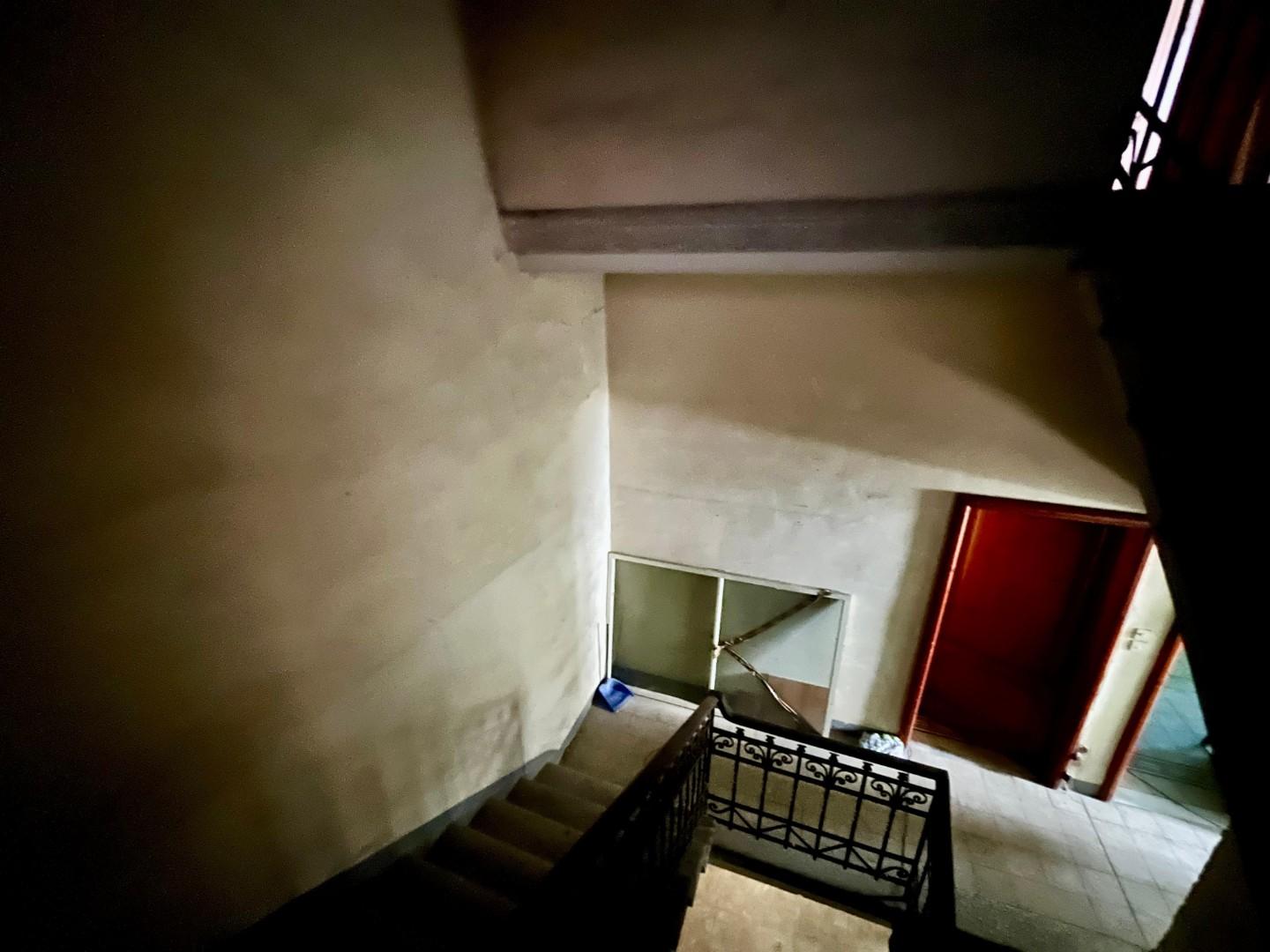 Casa indipendente da ristrutturare, Montecatini-Terme zona nord