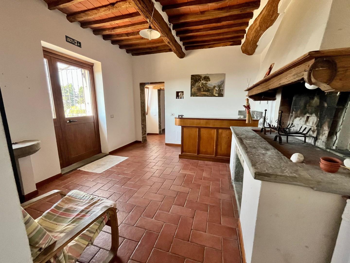 Rustico con giardino a Marliana