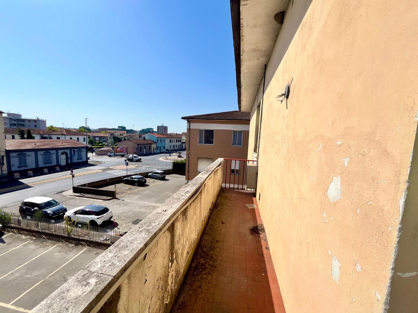 Quadrilocale con terrazzi a Pontedera