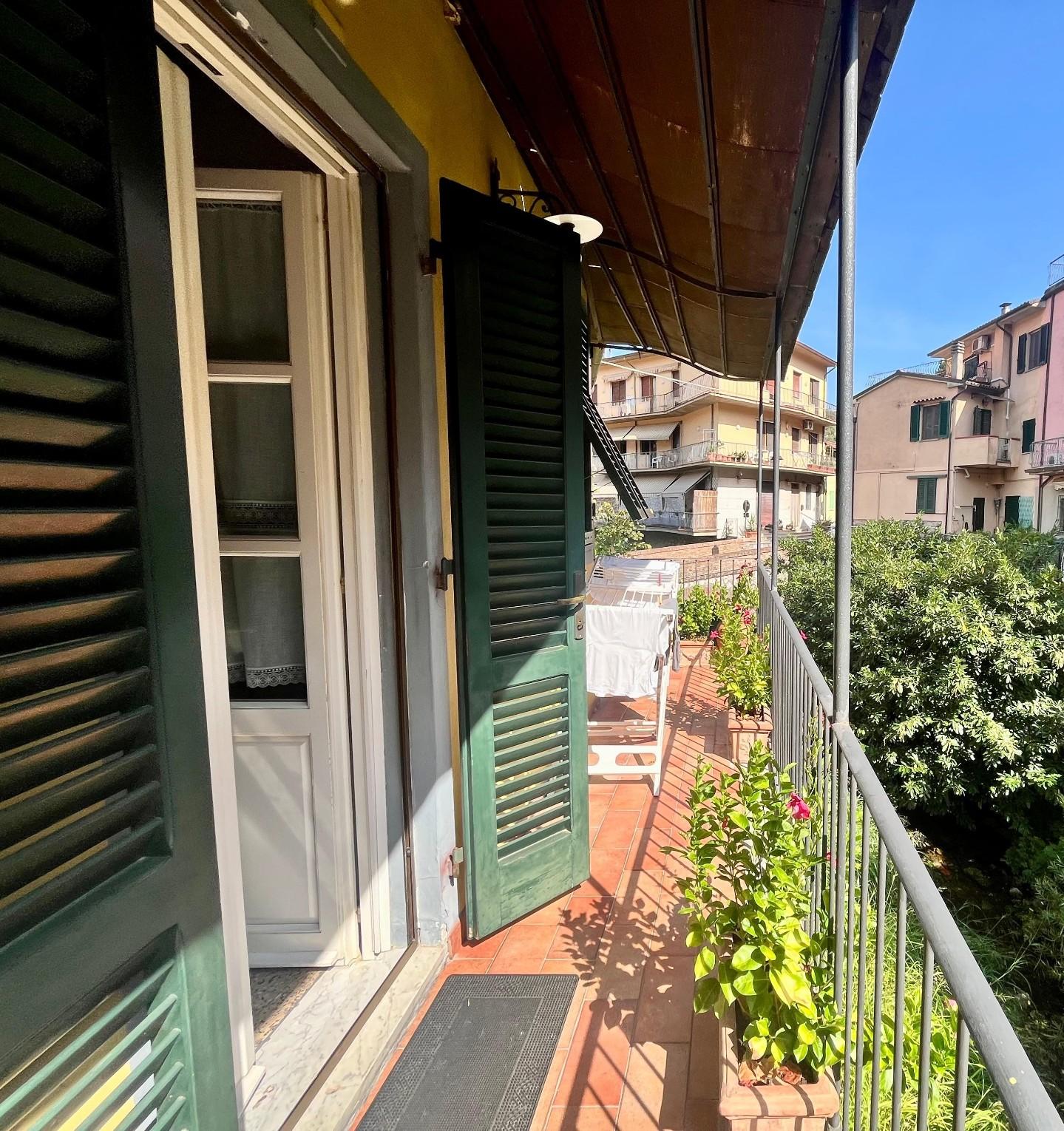 Appartamento con terrazzo a Buti